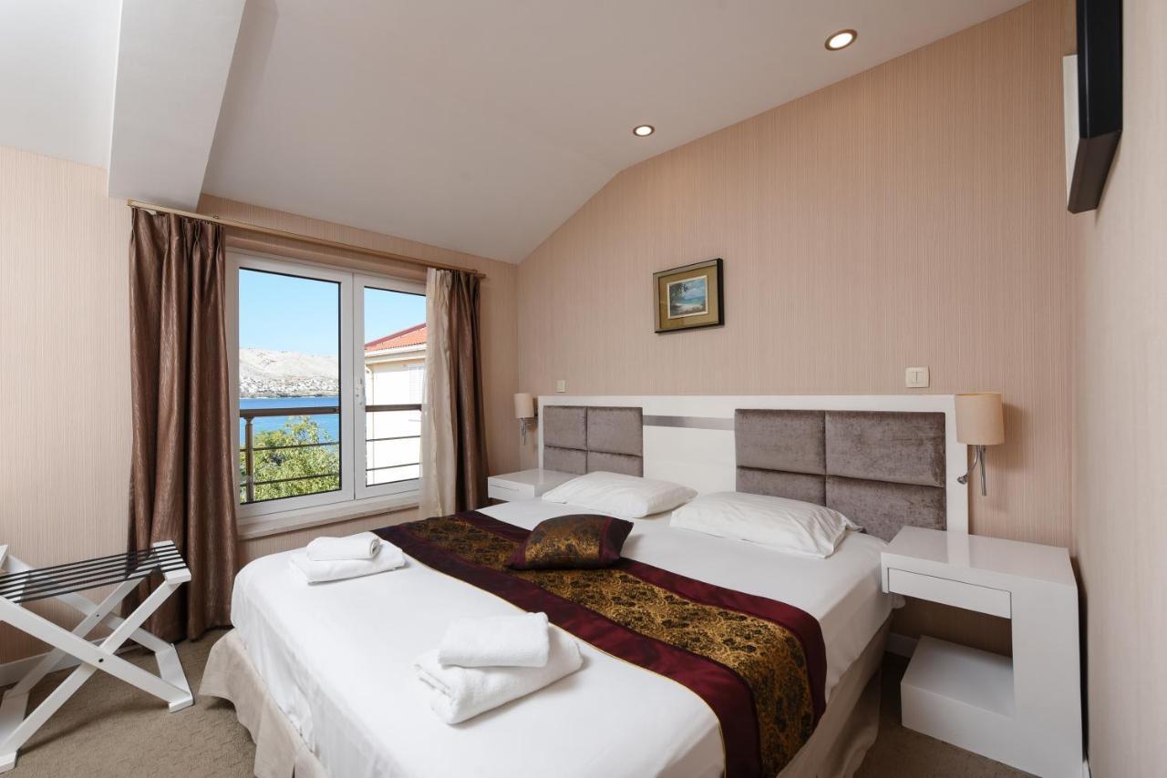 Hotel Zanè Pag Town Buitenkant foto
